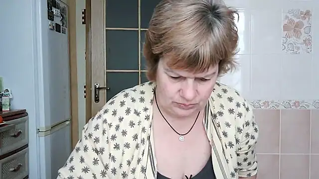 Snapshot of Ettie_Tonia chatting on February 2025 01:49:02 PM Ettie Tonia online show from February 2025 01:49:02 PM