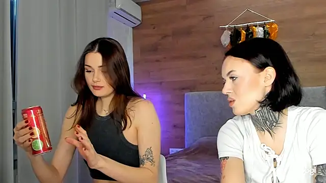 Snapshot of KeithTown chatting on February 2025 08:13:02 AM KeithTown online show from February 2025 08:13:02 AM