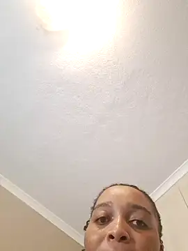 Snapshot of thicktash chatting on February 2026 08:01:02 AM thicktash online show from February 2026 08:01:02 AM