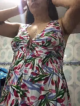 Miss oliviaa online show from March 2025 08:32:02 PM