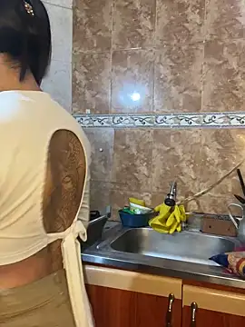 Snapshot of Afrodita_Shalom chatting on December 2024 09:54:01 PM Afrodita Shalom online show from December 2024 09:54:01 PM