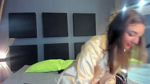 Snapshot of Afrodita_Shalom chatting on March 2025 10:29:01 AM Afrodita Shalom online show from March 2025 10:29:01 AM