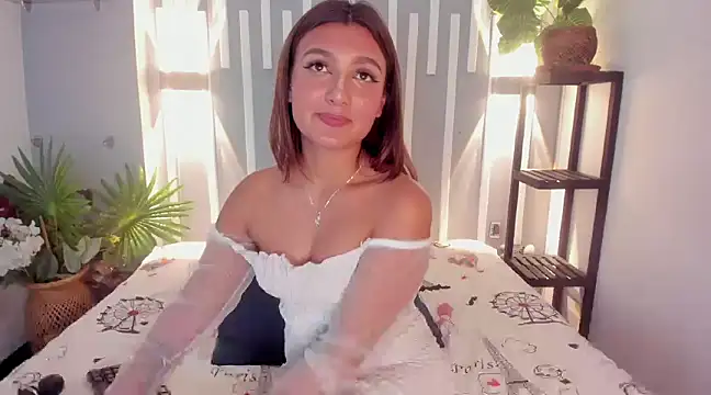 Snapshot of Afrodita_Shalom chatting on March 2025 02:04:02 PM Afrodita Shalom online show from March 2025 02:04:02 PM