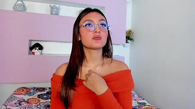 Snapshot of Afrodita_Shalom chatting on March 2025 01:23:01 PM Afrodita Shalom online show from March 2025 01:23:01 PM