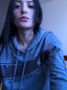 britny clouds online show from February 2025 08:39:01 PM