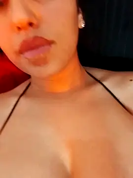 Snapshot of Nafas135 chatting on February 2025 10:26:02 PM Nafas135 online show from February 2025 10:26:02 PM