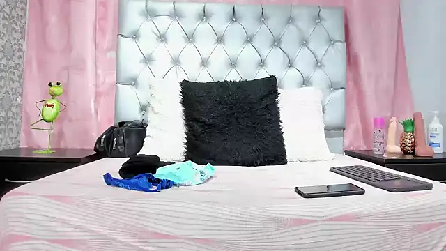 veneno hot online show from November 2025 01:10:01 PM