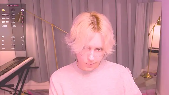 Snapshot of edward_holy chatting on December 2024 07:06:02 AM edward holy online show from December 2024 07:06:02 AM