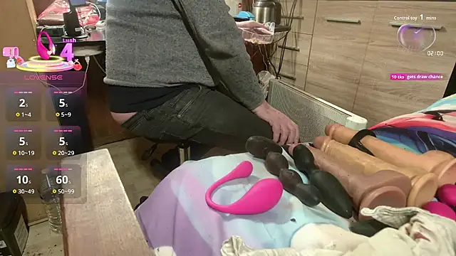 misteryman1956 online show from December 2025 07:41:01 PM