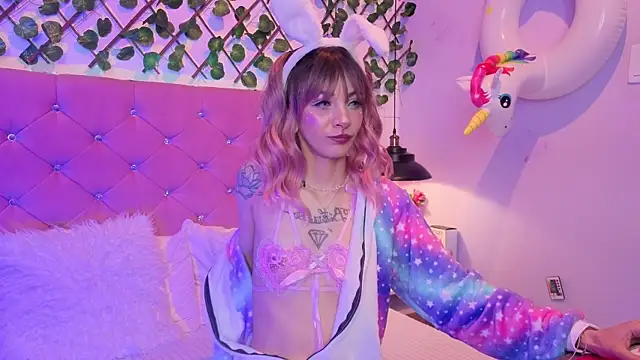 lauren evans96 online show from April 2026 03:48:01 AM