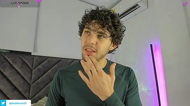 Snapshot of Luca_ferrer_ chatting on February 2026 02:39:02 AM Luca ferrer online show from February 2026 02:39:02 AM