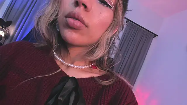 delilah fix online show from April 2026 09:32:01 PM