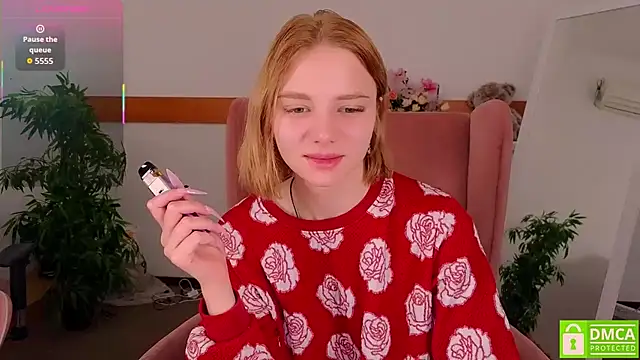 Snapshot of MirraBellanta chatting on November 2025 10:53:02 PM MirraBellanta online show from November 2025 10:53:02 PM