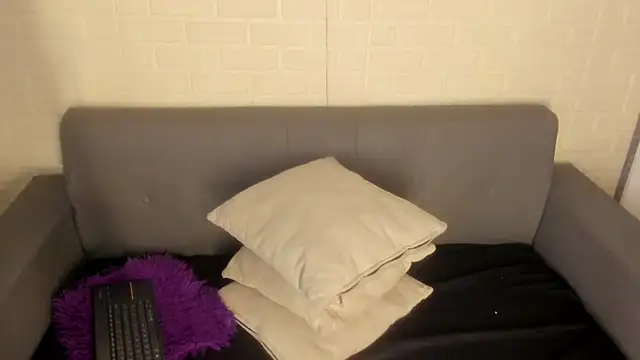 karina gomez 18 online show from December 2025 12:32:01 PM