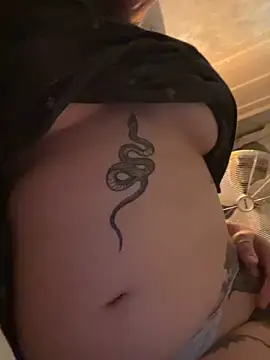 Snapshot of lululoverose chatting on September 2025 11:16:02 PM lululoverose online show from September 2025 11:16:02 PM