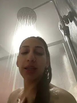 julialupato1606 online show from March 2026 12:33:02 PM