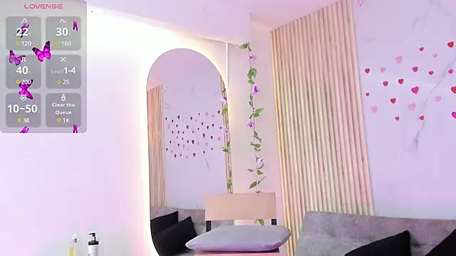 Snapshot of Aria_montgomeri chatting on March 2025 01:03:01 PM Aria montgomeri online show from March 2025 01:03:01 PM