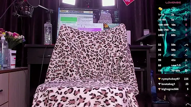 Raissa sky26 online show from January 2025 08:39:02 AM