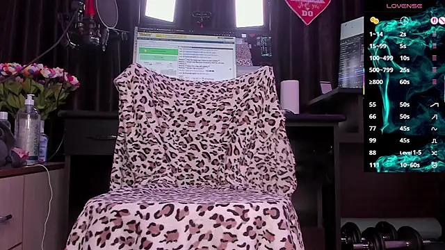 Raissa sky26 online show from September 2025 02:45:01 AM