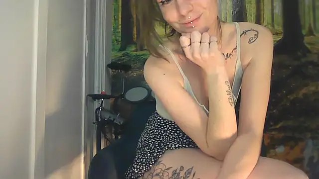 Feli blue online show from March 2026 11:44:02 PM