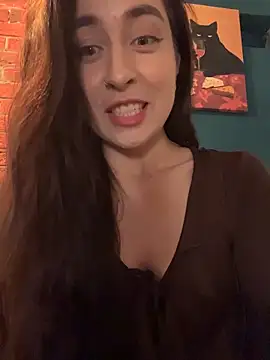 Holly Play online show from June 2026 10:39:01 AM