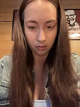 Holly Play online show from July 2026 09:58:02 AM