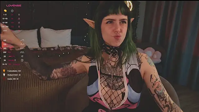 Snapshot of MichaellaMoon chatting on March 2025 09:12:02 PM MichaellaMoon online show from March 2025 09:12:02 PM