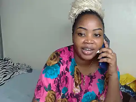 Snapshot of Petit_haris chatting on June 2026 07:17:02 PM Petit haris online show from June 2026 07:17:02 PM