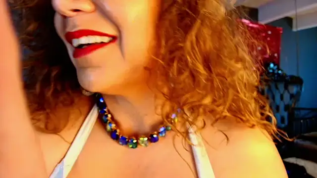 MelaniaKnauss online show from November 2025 07:47:01 PM