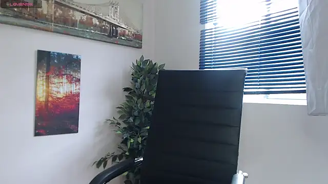 lucy diiaz online show from December 2024 07:05:02 PM