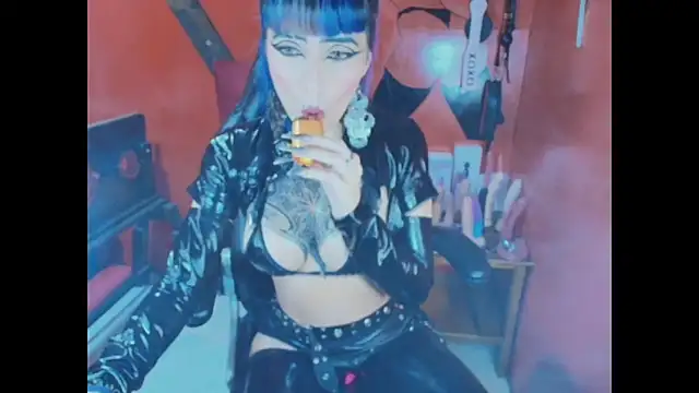 Snapshot of AlissaPeachx chatting on November 2025 05:34:01 AM AlissaPeachx online show from November 2025 05:34:01 AM