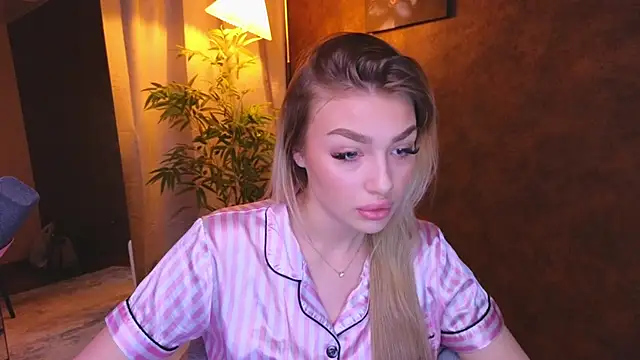 Ella Milla online show from January 2025 08:24:01 AM