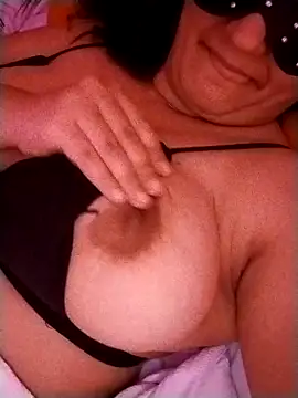 Cerenuyarr online show from April 2026 12:47:01 AM