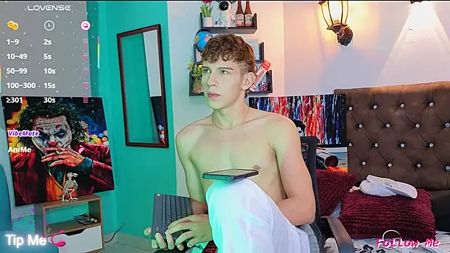 Snapshot of flowers18 chatting on November 2025 11:48:01 PM flowers18 online show from November 2025 11:48:01 PM