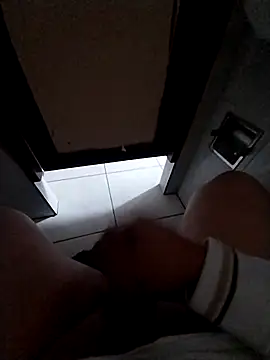 Whiper2024 online show from November 2025 08:41:02 PM