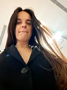 RaonXO online show from February 2025 06:08:02 PM