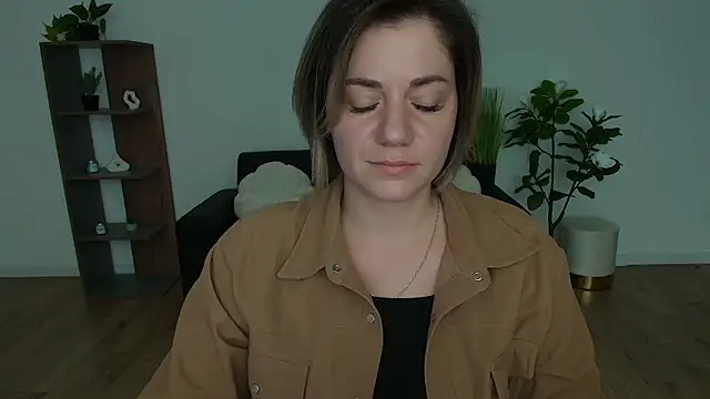 Snapshot of MariaSttone chatting on December 2024 04:09:01 PM MariaSttone online show from December 2024 04:09:01 PM