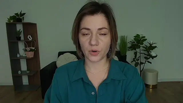 Snapshot of MariaSttone chatting on December 2024 03:21:02 PM MariaSttone online show from December 2024 03:21:02 PM
