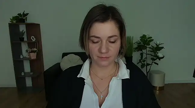 Snapshot of MariaSttone chatting on December 2024 02:59:01 PM MariaSttone online show from December 2024 02:59:01 PM