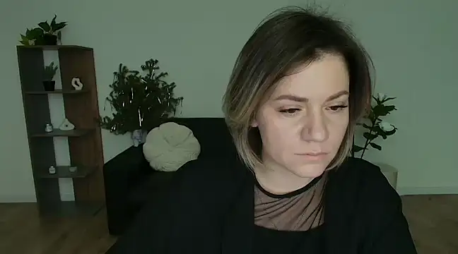 Snapshot of MariaSttone chatting on January 2025 03:49:02 PM MariaSttone online show from January 2025 03:49:02 PM