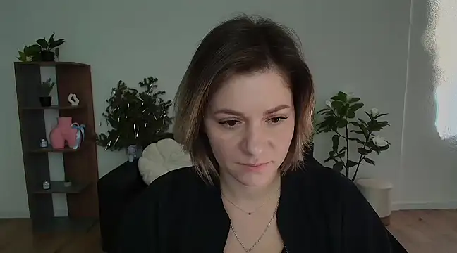 Snapshot of MariaSttone chatting on January 2025 11:12:02 AM MariaSttone online show from January 2025 11:12:02 AM