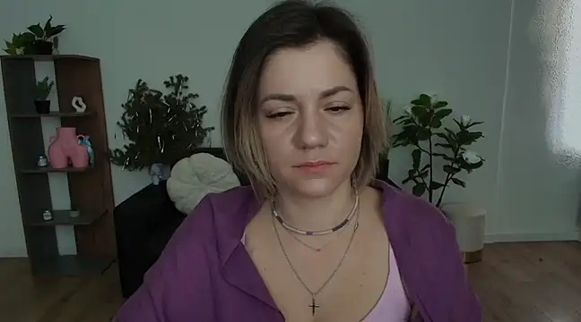 Snapshot of MariaSttone chatting on January 2025 10:58:01 AM MariaSttone online show from January 2025 10:58:01 AM