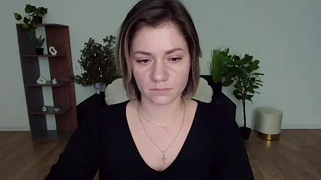 Snapshot of MariaSttone chatting on January 2025 02:56:02 PM MariaSttone online show from January 2025 02:56:02 PM
