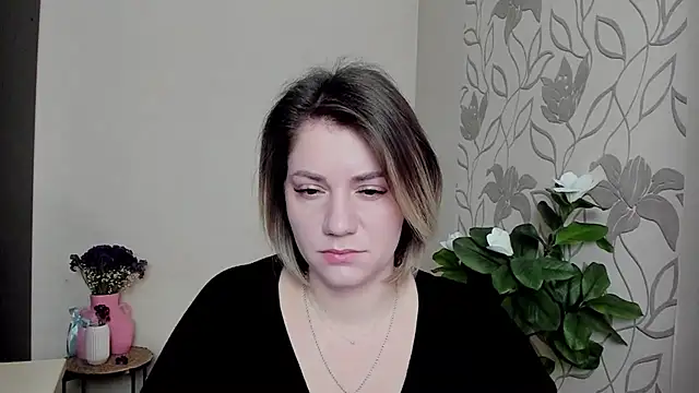 Snapshot of MariaSttone chatting on February 2025 11:24:02 AM MariaSttone online show from February 2025 11:24:02 AM