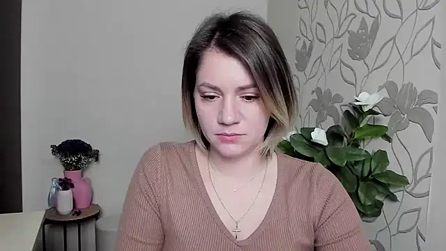 Snapshot of MariaSttone chatting on February 2025 05:04:01 PM MariaSttone online show from February 2025 05:04:01 PM