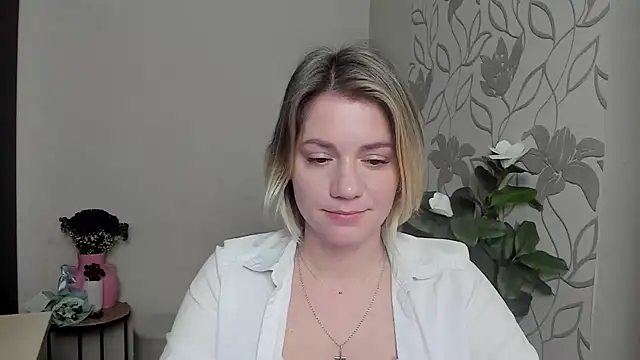 Snapshot of MariaSttone chatting on March 2025 10:59:02 AM MariaSttone online show from March 2025 10:59:02 AM