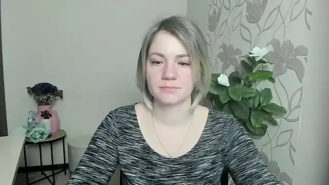 Snapshot of MariaSttone chatting on March 2025 09:10:02 PM MariaSttone online show from March 2025 09:10:02 PM