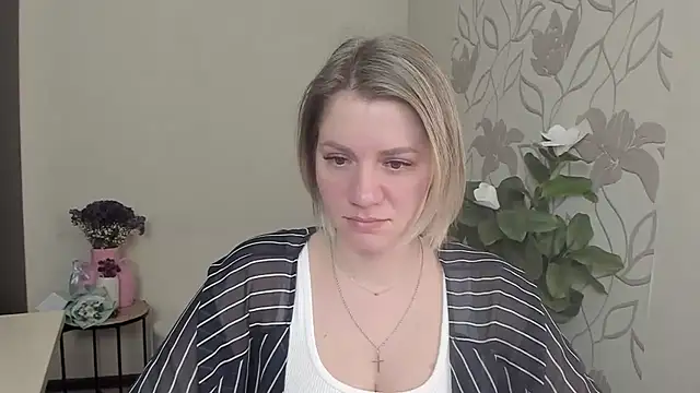 Snapshot of MariaSttone chatting on March 2025 11:16:01 AM MariaSttone online show from March 2025 11:16:01 AM