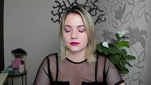 MariaSttone online show from October 2025 08:42:01 PM