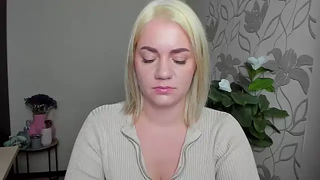 MariaSttone online show from November 2025 09:48:01 PM